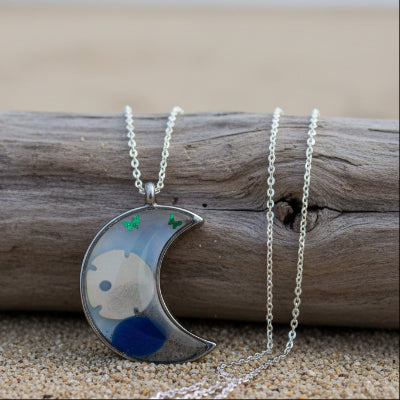 resin moon pendants 20" stainless steel chains